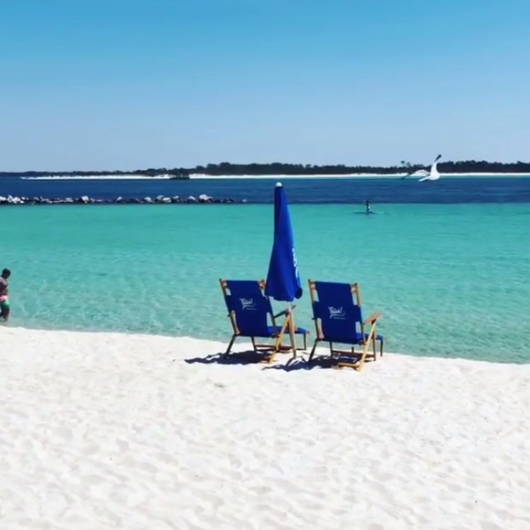 Meet your Posher, Sarah - Picture 1 of 1